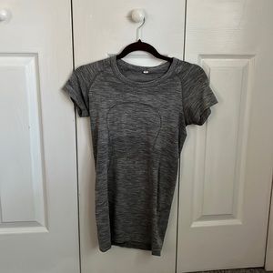 Lululemon swiftly tech tshirt